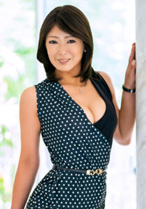 Gカップくびれ妻 乳振り回し他人棒を満喫し大絶頂で中出しSEX！