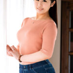 激しいピントンで攻められるのが大好きです！息子には見せられないママの破廉恥な姿！大きなお尻を鷲掴み猛追中出しセックス！