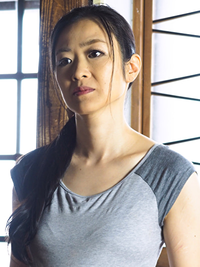 明菜(35歳)ふわっと巨乳のイヤラシ身体