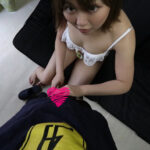 元サイ○リヤ店員のベランダで手コキフェラ顔射（葵）