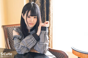 S-Cute りさ（22） 華奢な黒髪美少女の背徳SEX