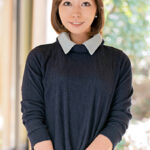 ガチガチに緊張しているスレンダー奥様は少し触れただけで愛液を垂れ流すほどの敏感ボディ！緊張も吹き飛び中出しSEXに本気イキ！