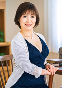 興奮してどんどん濡れて来ちゃう･･･下着にくっきりエロ汁跡が！五十路妻の欲望を満たす濃密ナマ中出し性交！！