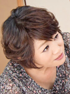 まき（51歳）息子のオナニーを手伝う母親