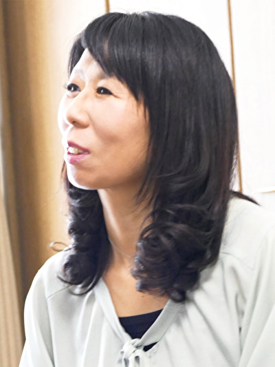 由希(57歳)「夫の見てる前で・・・」寝取られた熟年妻