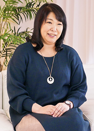 【五十路】よしえ 52歳（初脱ぎ・千葉県在住・専業主婦）