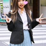 一度寝たらなかなか起きない彼氏の横でオッサンとSEX