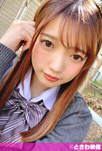 小柄でエロいキツマンJ●の白柔肌を撫でまわしながら中出しした！