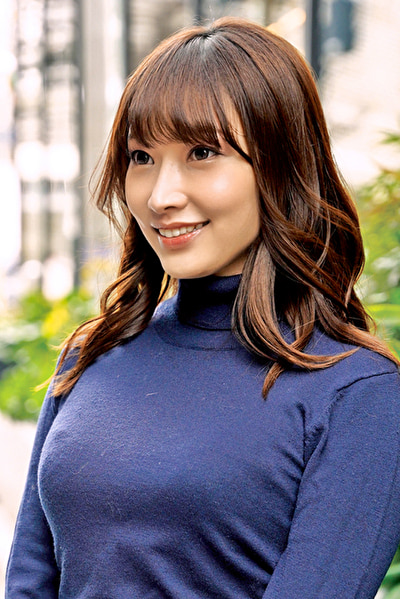 Fカップ超美人妻 騎乗位の高速腰振りが神!