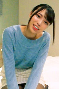 エクボが可愛い女子大生！脱いだら色白巨乳ちゃんはいっぱいキスしたい願望でオナニーが止まらない！