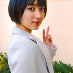 ショートカットのスレンダーJD!他人のオナニー相談にうっかり欲情しちゃった!