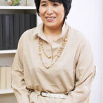 【五十路】ようこ 50歳（初脱ぎ・愛知県在住・専業主婦）