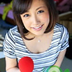 某女子アナ似の綺麗なお姉さんがオチンチンをマイクに見立てて突撃レポートしちゃってます！