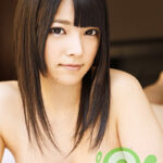 中年男のスケベな舌がムチムチボディを這いまわり、可憐な唇とキスをしながら性交しまくって女をイカせます･･･！！