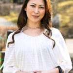 美人四十路妻の初脱ぎ