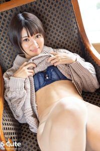 S-Cute すず（20） 華奢な美少女と中出しH