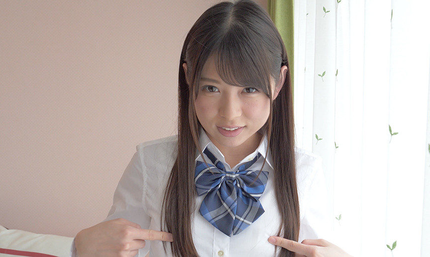 制服姿の大人気女優あおいれなチャンの足裏くすぐり!!