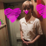 美容師と玄関で即手コキ抜き顔射（黒多エイミ）