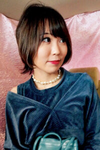 久しぶりのデートに浮つく奥さまをGET！すでに期待汁出ているので押せばヤレそう？なスレンダー美女！