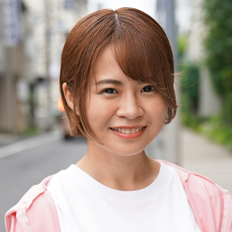 ゆりな