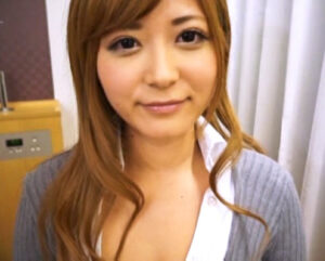 むっちりFカップボディ美女 遥希