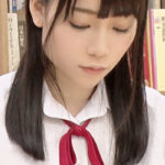 図書室で勉強している秀才J〇 パンツずらしてオマンコを露にしSEXを迫る！もちろん断らず最後は中出し！