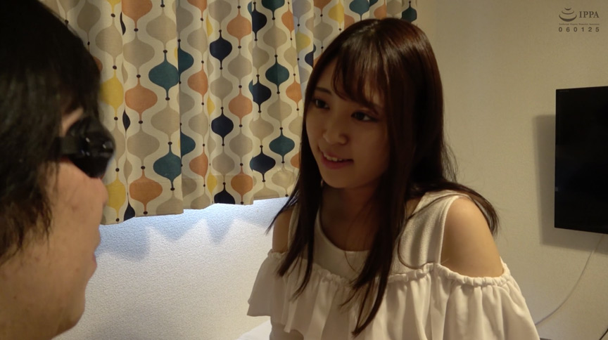 加賀美さらチャンの舌ベロ顔舐め鼻フェラ手コキプレイ！