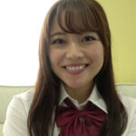 宮沢ちはるチャンの巨大女ツバベロ責め＆手コキプレイ！