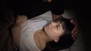 愛娘を○し続ける鬼○父の近親相姦映像 丘えりな