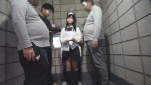 現役制服ミニマム美少女誰でもハメ放題共有マ○コ化