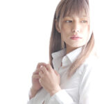 紺野ひかるチャンのおっぱい・脇・おへそくすぐり！