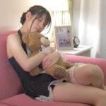 大人気女優あおいれなちゃんへのゆび筆レズくすぐり攻め