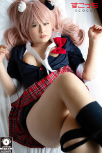 厳選美少女にコスプレオレの子を孕ませる！江●島盾子