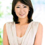 潮噴射四十路妻 肉付きのいいお尻鷲掴み フィニッシュは大好きな正常位で特濃精子を注がれ歓喜！