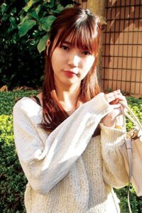 乳首は強くつまんで！止まらない腰振りで欲求不満をここぞ！とばかりに解消！？がっつりホールドSEX！